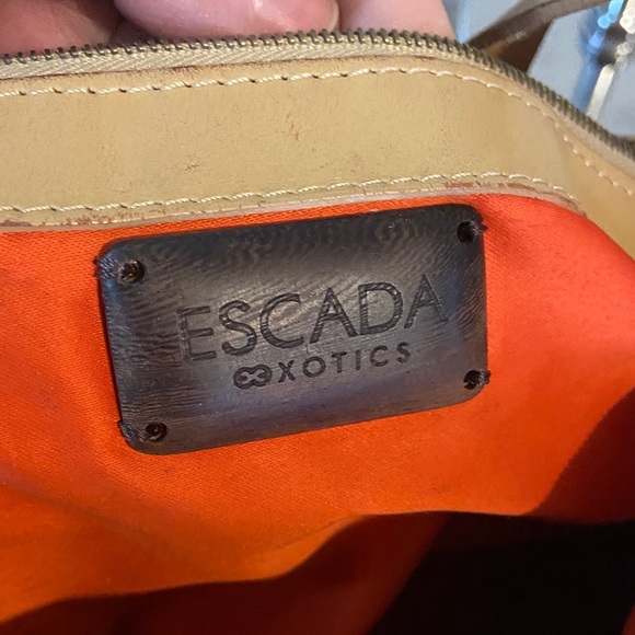 Escada Exotics Cream Woven Leather Shoulder Bag Orange Lining 14.5x7x3.5 - Picture 13 of 16